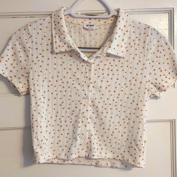 Floral Button Up Summer Top (Colour: white, Brand: Cotton:on) - Picture 4 of 4